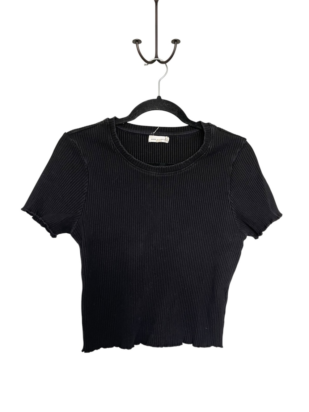 Good American Black Ribbed Short Sleeve Crop Top